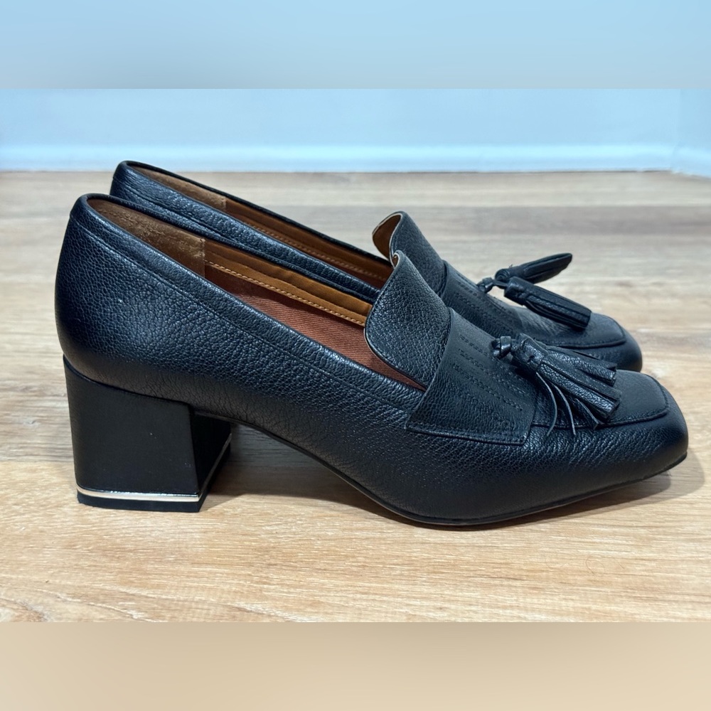 LIKE NEW FRANCO SARTO Rome Black Loafer Pumps Size 7